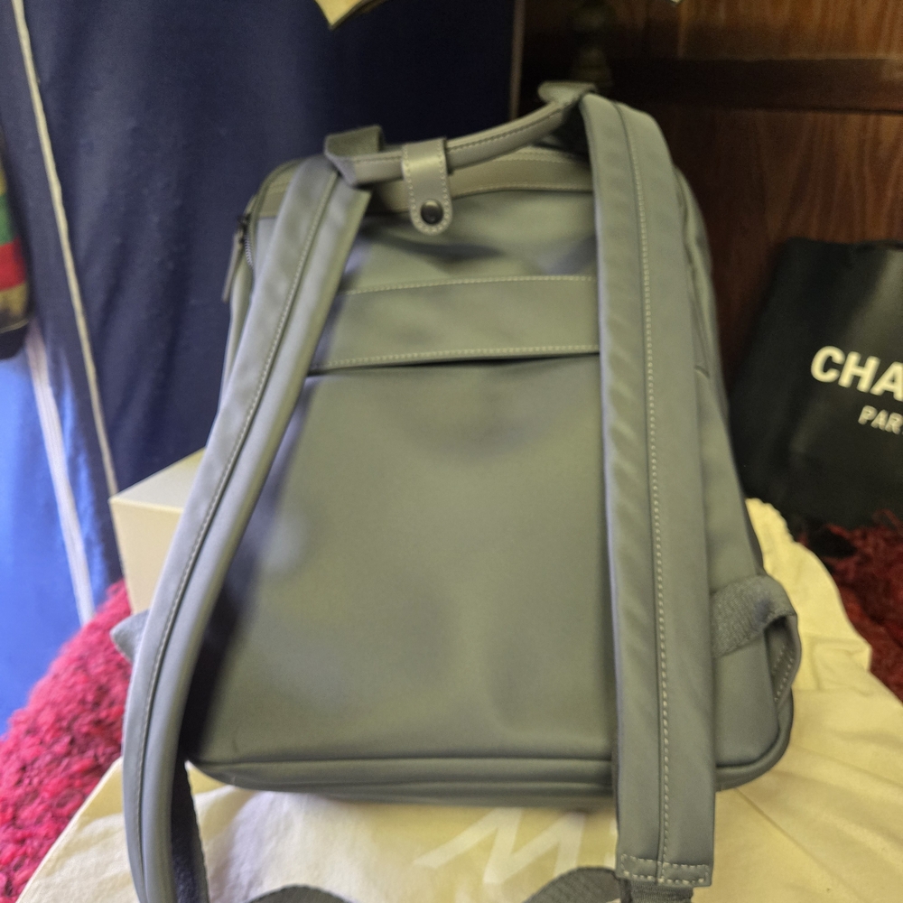 Modern Gray Backpack - Picture 9 of 13